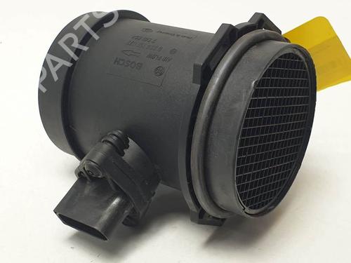 Used Mass air flow sensor Mass air flow sensor BMW 7 (E65, E66, E67) 745 i, Li (333 hp) 25121040 25121040