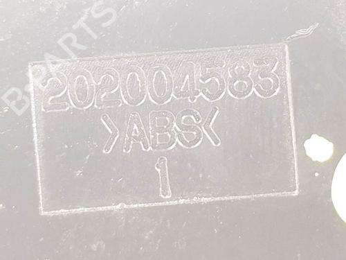 Right front window switch HYUNDAI SONATA V (NF) 2.0 CRDi | BP15527542I26 