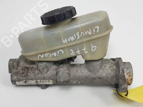 Used Brake master cylinder LINCOLN TOWN CAR Saloon [1980-1989]  29275133