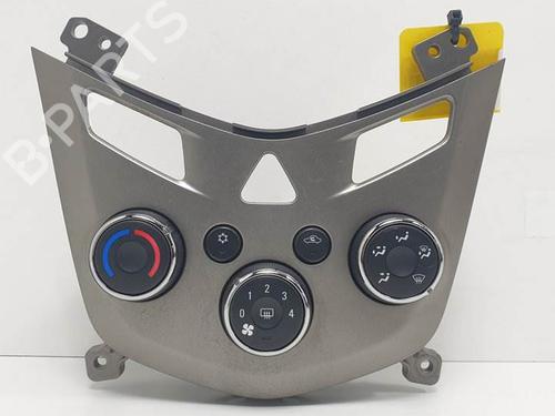 Used Climate control Climate control CHEVROLET AVEO Hatchback (T300) 1.4 (101 hp) 16576338 16576338