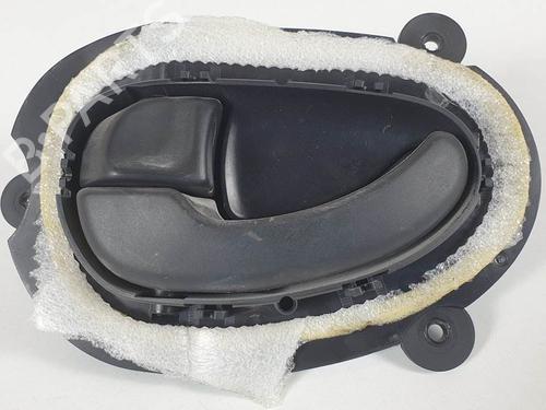 Used Rear left interior door handle Rear left interior door handle PEUGEOT 406 Break (8E/F) 1.9 TD (90 hp) 13315517 13315517