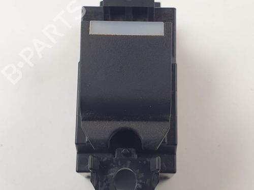 Used Right rear window switch Right rear window switch LAND ROVER RANGE ROVER VELAR (L560) 2.0 D180 TD4 4x4 (180 hp) 25144323 25144323