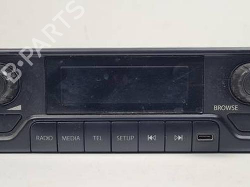 Used Radio MERCEDES-BENZ SPRINTER 3,5-t Van (B907, B910) 311 CDI (910.631, 910.633) (114 hp) 31656769