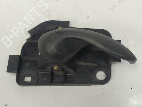 Used Front right interior door handle Front right interior door handle FIAT PUNTO Hatchback Van (188_) 1.2 60 (60 hp) 6852211 6852211