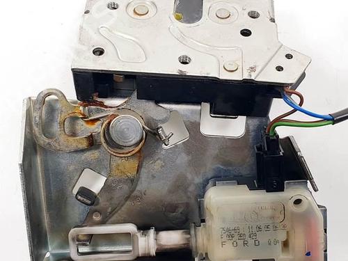 Used Tailgate lock JAGUAR X-TYPE I (X400) 2.0 D (130 hp) 17970183