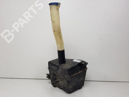 Used Windscreen washer tank Windscreen washer tank KIA SPORTAGE II (JE_, KM_) 2.7 V6 4WD (175 hp) 8956433 8956433