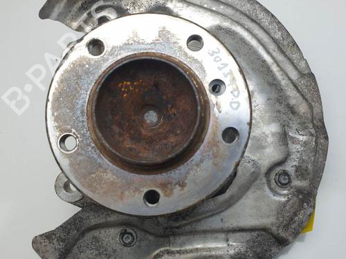 Used Right front steering knuckle BMW 1 (E87) 118 d (122 hp) 26203736