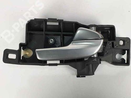 Used Rear right interior door handle Rear right interior door handle FORD MONDEO IV Saloon (BA7) 2.0 TDCi (140 hp) 6843868 6843868
