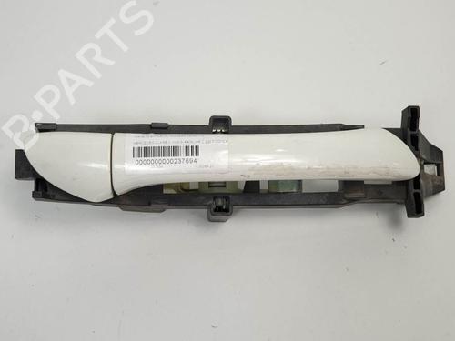 Used Rear right exterior door handle Rear right exterior door handle 6858866 6858866