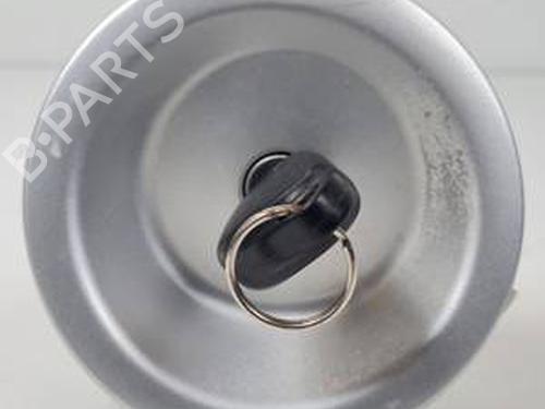 Tapa exterior combustible PEUGEOT PARTNER MPV (5_, G_) 1.9 D (69 hp) 30742245