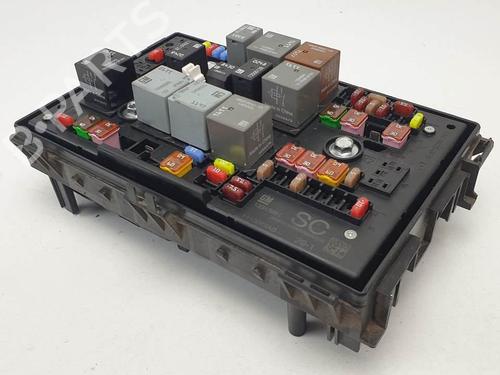 Used Fuse box Fuse box OPEL ASTRA J Sports Tourer (P10) 1.7 CDTI (35) (125 hp) 19709253 19709253