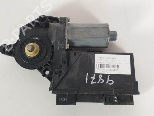 Used Left rear window motor Left rear window motor AUDI A4 B6 (8E2) 2.5 TDI quattro (180 hp) 12384393 12384393