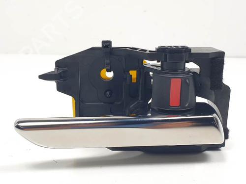 Used Front right interior door handle MAZDA 3 Hatchback (BP) 2.0 SKYACTIV-G M Hybrid (122 hp) 28061561