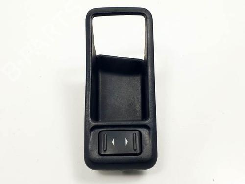 Used Right front window switch FORD KUGA I [2008-2012]  25119550