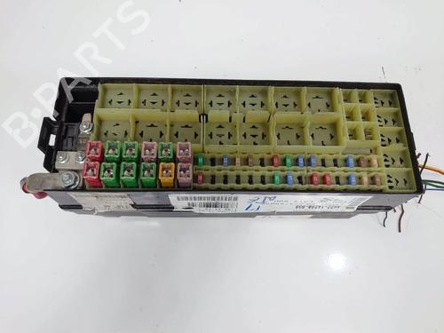 Used Fuse box Fuse box LAND ROVER DISCOVERY IV (L319) 3.0 TD 4x4 (245 hp) 8181623 8181623