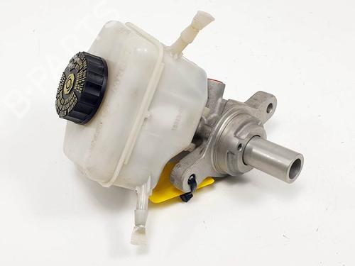 Used Brake master cylinder Brake master cylinder 25144141 25144141
