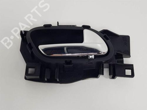 Used Front right interior door handle Front right interior door handle PEUGEOT 3008 II SUV (MC_, MR_, MJ_, M4_) [2016-2026] 10904456 10904456