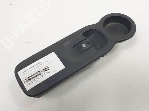 Used Right front window switch Right front window switch RENAULT MODUS / GRAND MODUS (F/JP0_) 1.4 (JP01, JP0J) (98 hp) 9436232 9436232