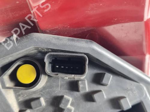 Right taillight PEUGEOT 607 (9D, 9U) 2.7 HDi 24V | BP38165687C35 - Image 4