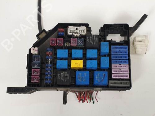 Used Fuse box Fuse box HYUNDAI TUCSON (JM) 2.0 CRDi (113 hp) 6848444 6848444
