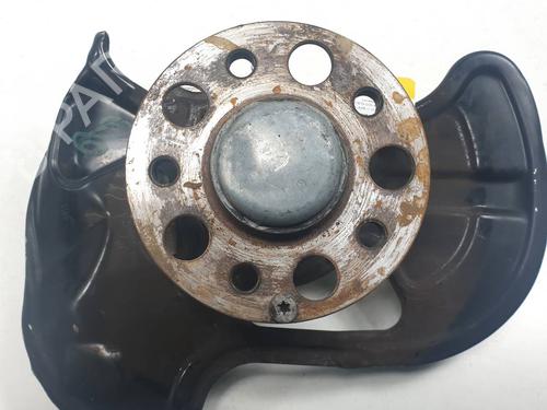 Used Right front steering knuckle Right front steering knuckle MERCEDES-BENZ C-CLASS (W204) C 200 CDI (204.001) (136 hp) 34511134 34511134
