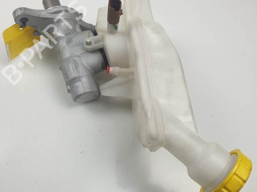 Brake master cylinder CITROËN C3 III (SX) 1.2 VTi 82 | BP24515978M77 - Image 2