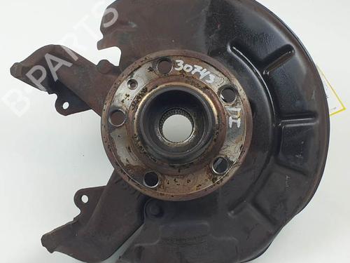 Used Left front steering knuckle VW POLO (9N_, 9A_) 1.9 TDI (101 hp) 28060759