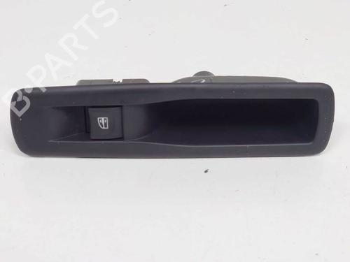 Used Right rear window switch Right rear window switch RENAULT LAGUNA III (BT0/1) 2.0 dCi (BT07, BT0J, BT14, BT1A, BT1S) (131 hp) 8100267 8100267