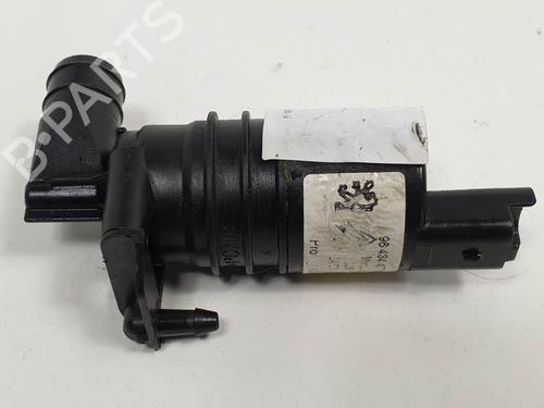 Used Washer pump Washer pump PEUGEOT 407 (6D_) 2.0 (6DRFNB, 6DRFNE) (136 hp) 13953209 13953209