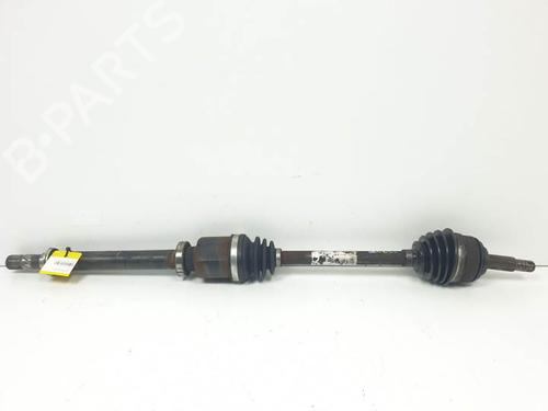 Used Right front driveshaft DACIA SANDERO 1.5 dCi (86 hp) 16888996