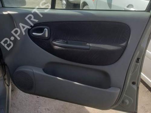Vergrendeling links voor RENAULT SCÉNIC I MPV (JA0/1_, FA0_) 1.9 dCi (JA05, JA1F) | BP20200646C98 