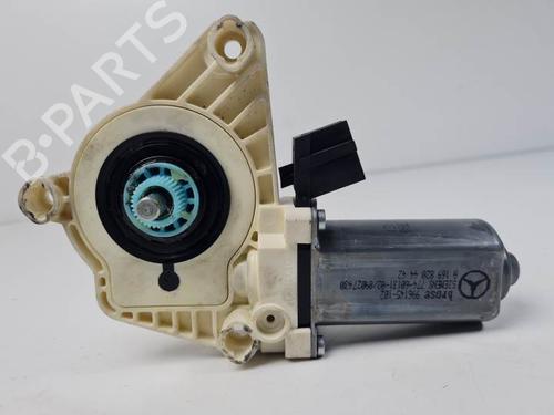 Rudehejsemotor forskærm højre MERCEDES-BENZ A-CLASS (W169) A 180 CDI (169.007, 169.307) (109 hp) 29199154
