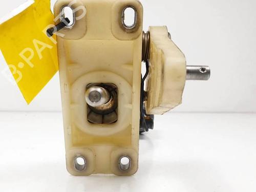 Gear lever HYUNDAI SANTA FÉ I (SM) 2.4 16V 4x4 | BP17165308M90 