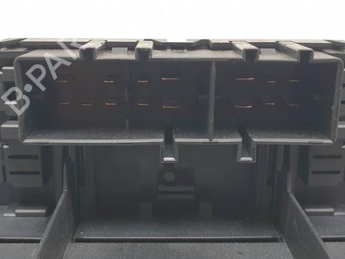 Fuse box AUDI A3 (8P1) 1.9 TDI | BP24537536E1 - Image 5