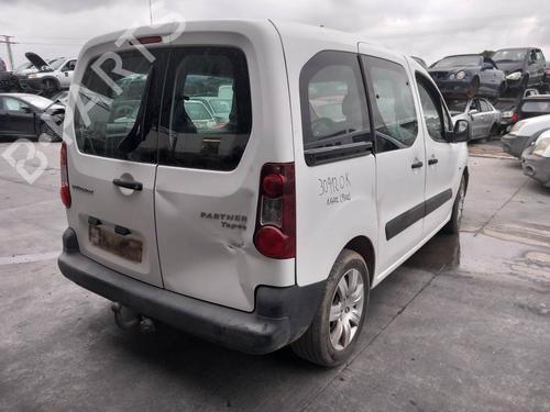 Mass air flow sensor PEUGEOT PARTNER Tepee 1.6 HDi 16V | BP27888670M95  - Image 8