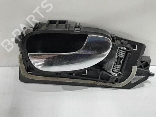 Used Front right interior door handle Front right interior door handle PEUGEOT 307 CC (3B) 2.0 16V (136 hp) 6843001 6843001