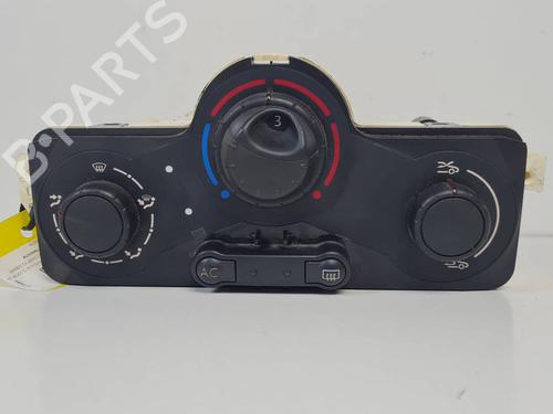 Commande Chauffage Commande Chauffage RENAULT CLIO III (BR0/1, CR0/1) 1.2 16V (BR02, BR0J, BR11, CR02, CR0J, CR11) (75 hp) 36692255 36692255