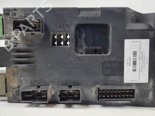 Used Fuse box MERCEDES-BENZ VITO Van (W638) 110 CDI 2.2 (638.094) (102 hp) 29246352