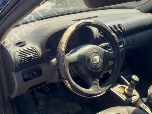 Nebelscheinwerfer links SEAT LEON (1M1) 1.9 TDI | BP27525526C30 