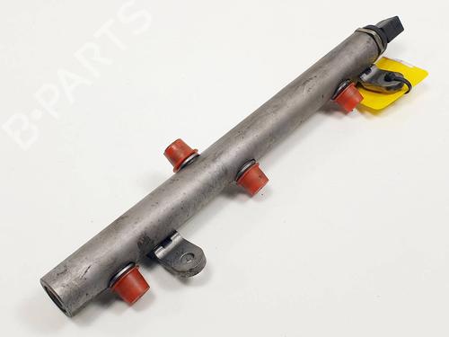 Used Injection rail Injection rail MERCEDES-BENZ S-CLASS (W221, V221) S 320 CDI (221.022, 221.122) (235 hp) 30633393 30633393