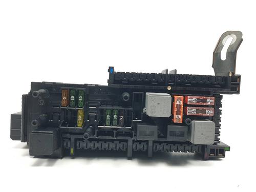 Used Fuse box Fuse box MERCEDES-BENZ C-CLASS (W204) C 200 CDI (204.001) (136 hp) 30450616 30450616