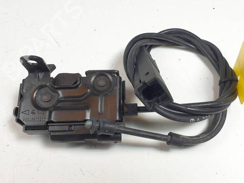 Used Hood lock MERCEDES-BENZ C-CLASS T-Model (S205) C 220 BlueTEC / d (205.204) (170 hp) 29875216