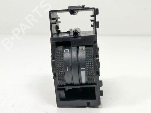 Used Headlight switch Headlight switch SEAT ALTEA (5P1) 1.9 TDI (105 hp) 7993918 7993918