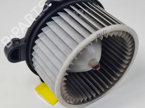 Used Heater blower motor Heater blower motor HYUNDAI i30 (PDE, PD, PDEN) 1.6 CRDi (95 hp) 34516407 34516407