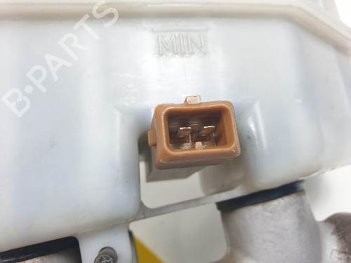 Brake master cylinder KIA SPORTAGE II (JE_, KM_) 2.0 i 16V | BP20715462M77 