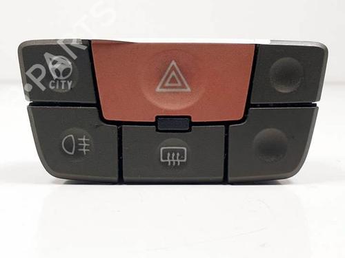 Used Warning switch FIAT PANDA (169_) 1.2 Natural Power (169.AXB1A) (60 hp) 17330253