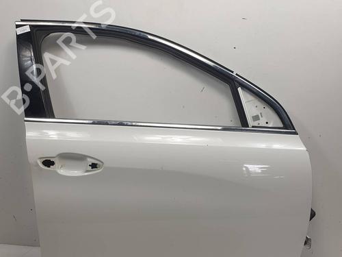 Used Right front door Right front door 37601004 37601004