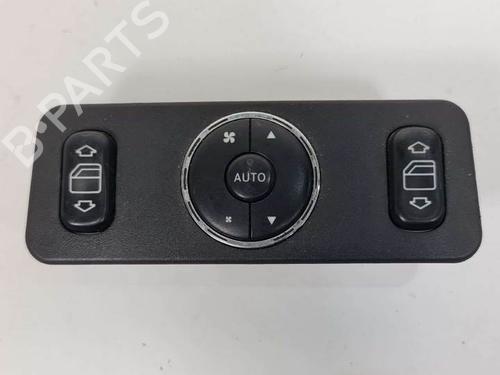 Used Climate control MERCEDES-BENZ M-CLASS (W163) ML 270 CDI (163.113) (163 hp) 6852169
