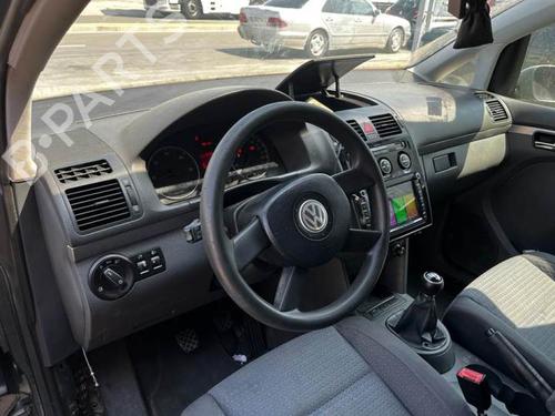 Fuse box VW TOURAN (1T1, 1T2) 1.9 TDI | BP13917595E1 