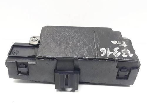 Tailgate lock LAND ROVER RANGE ROVER SPORT I (L320) 2.7 D 4x4 | BP16156744C101 